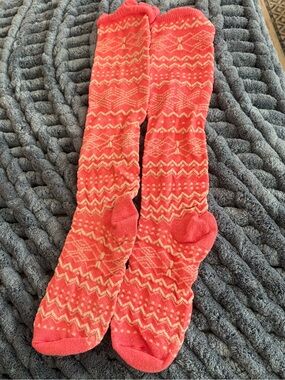 Coral Patterned Knee-High Socks - Cozy Comfort